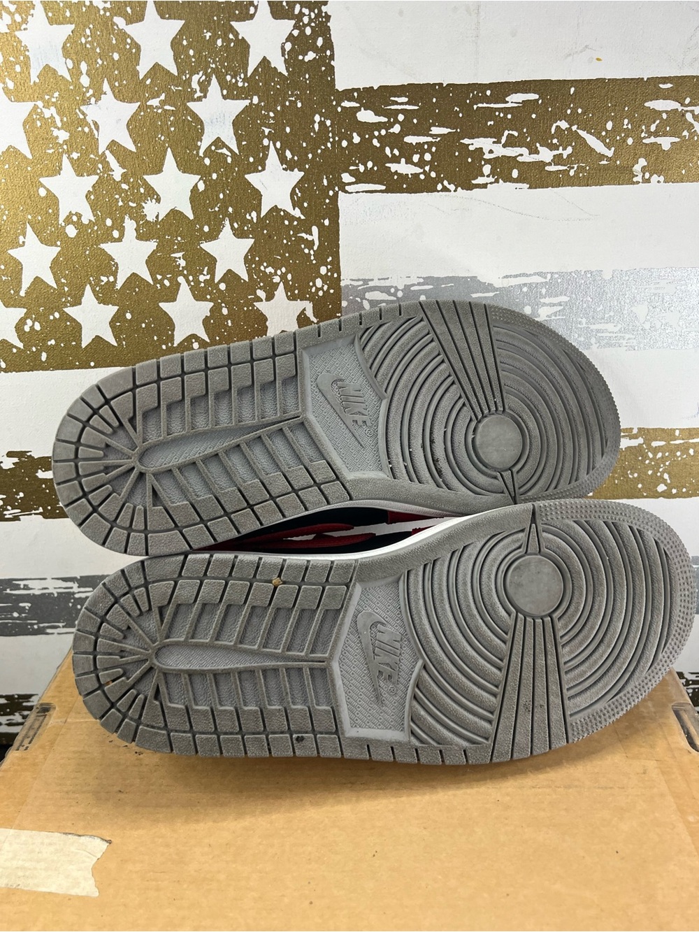Jordan 1 “Split” - Picture 6 of 7